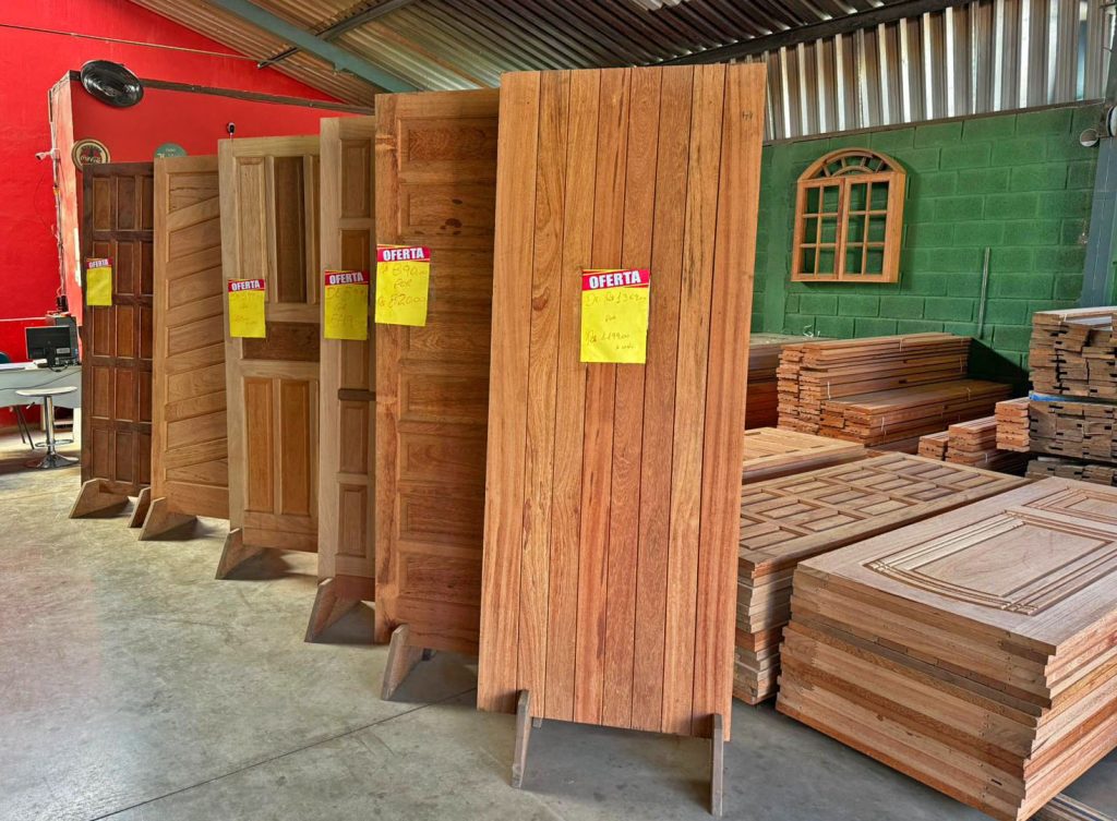 madeireira portas em Nova Lima